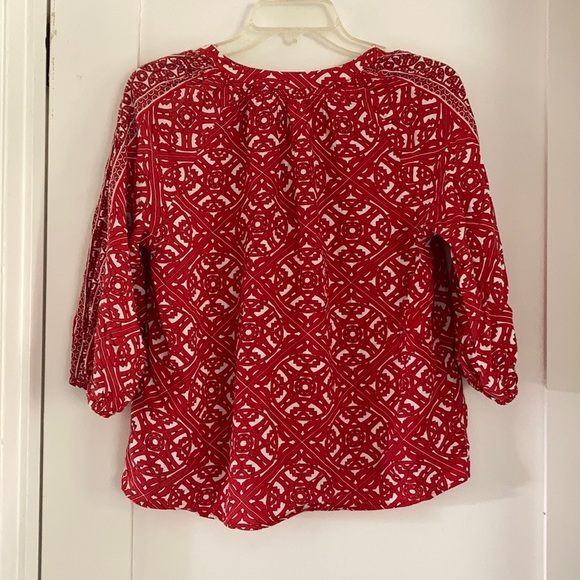 5/$25 Crown and ivy petite PM blouse red print cute - Picture 5 of 5